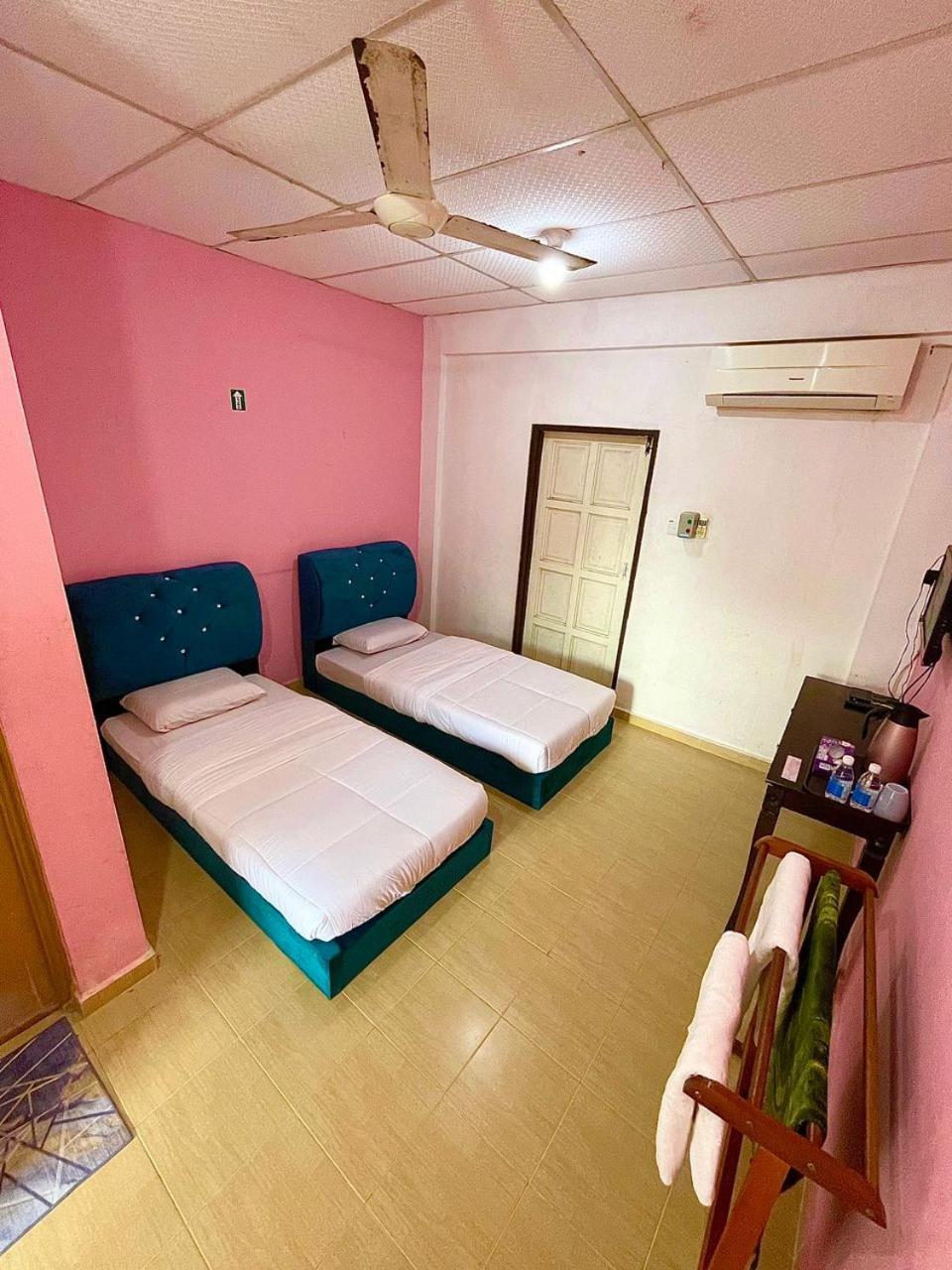 Dgeting Beach Resort Tumpat Exterior foto